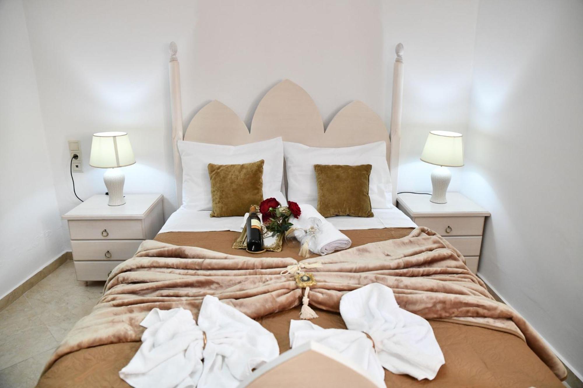 Kleopatra Deluxe Apartment With Jacuzzi Kamilari Ngoại thất bức ảnh